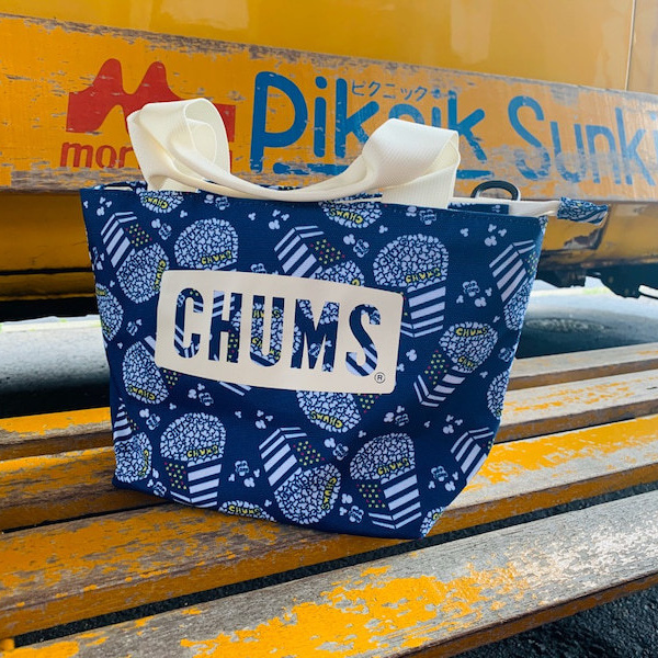 人気アメリカンアウトドアブランド、CHUMSのミニトートバッグです。