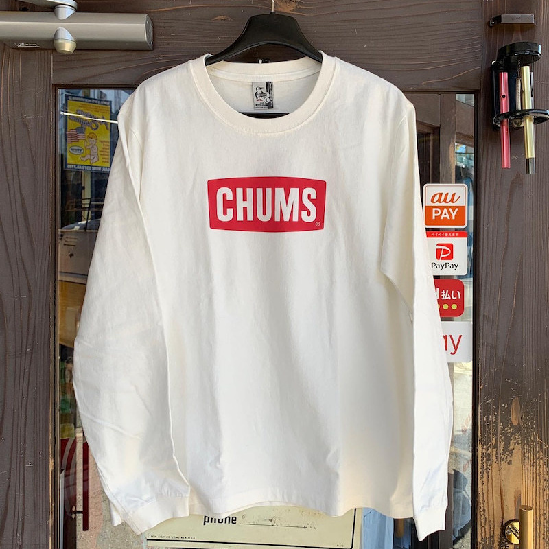 人気アメリカンアウトドアブランド、CHUMSのインディゴスウェットです。