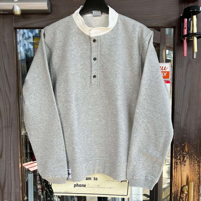 人気アメリカンアウトドアブランド、CHUMSのハリケーントップです。