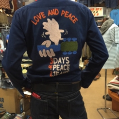 人気アメカジブランド、ステュディオ・ダ・ルチザンの刺繍ワークシャツです。