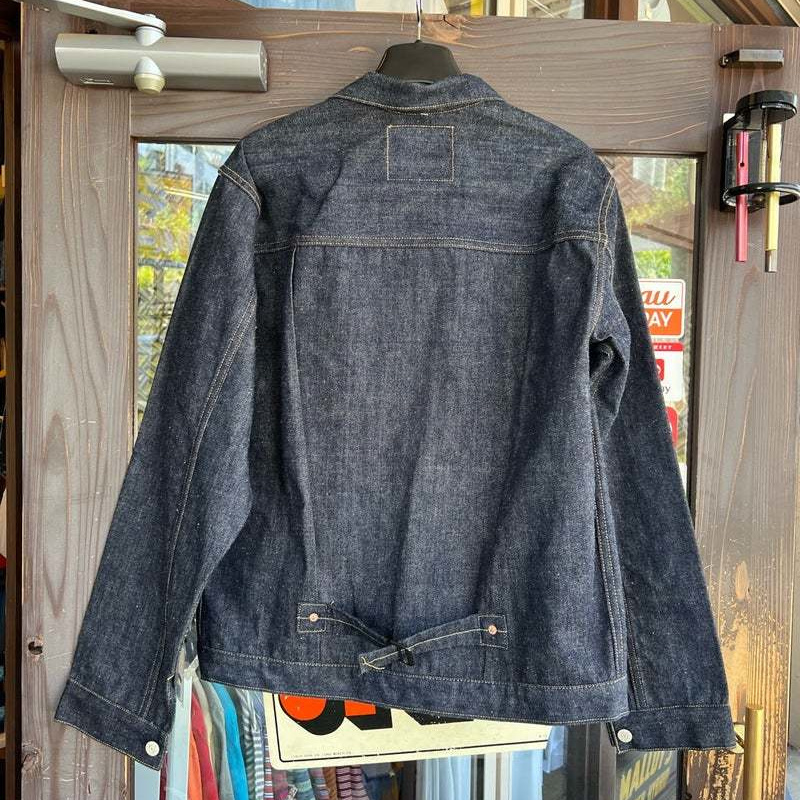 本格派アメカジ・デニムブランド、WAREHOUSE(ウェアハウス)の30年代モデル復刻デニムジャケットです。