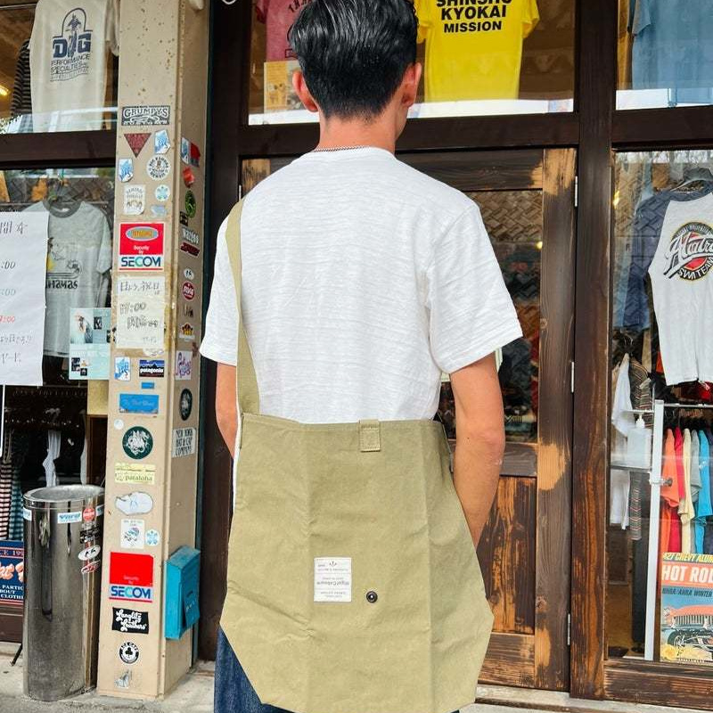 ヴィンテージ・古着・アメカジ専門店のヤード・ウェアハウスがお届けする、可愛いバッグです。