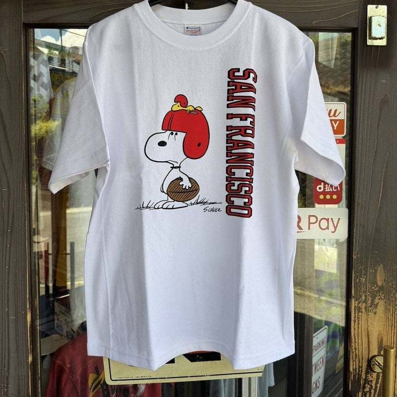 定番アメカジブランド、Champion チャンピオンのTシャツです。