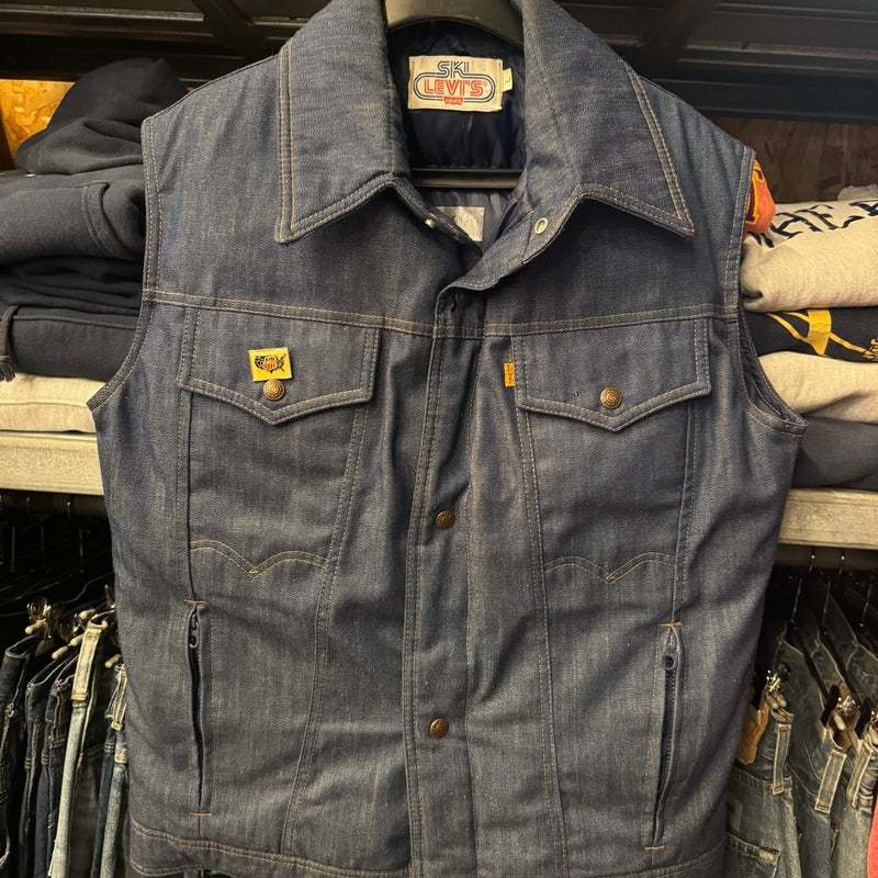 ヴィンテージ・古着・アメカジ専門店のヤード・ウェアハウスがお届けする、ヴィンテージウェア。アメリカ買付けヴィンテージ&オールドです。