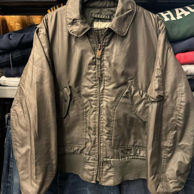 ヴィンテージ・古着・アメカジ専門店のヤード・ウェアハウスがお届けする、ヴィンテージウェア。アメリカ買付けヴィンテージ&オールドです。