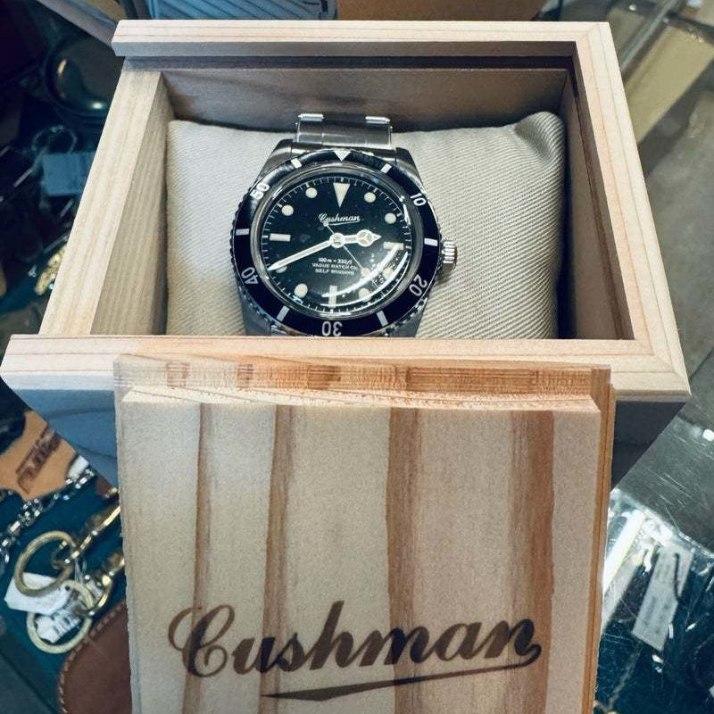 岐阜発の本格アメカジブランド、クッシュマンがリリースする限定ウォッチです。