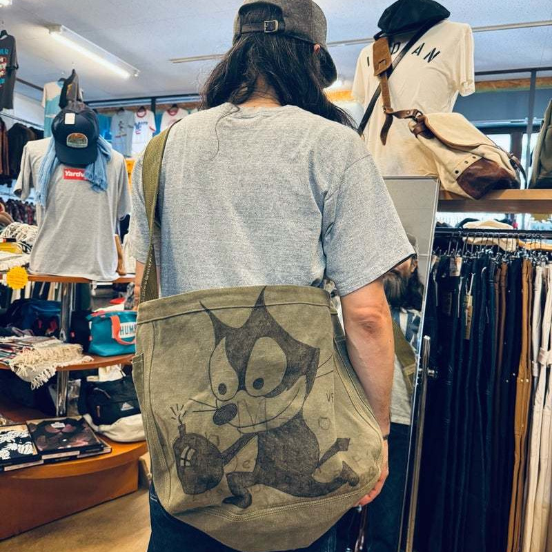 ヴィンテージ・古着・アメカジ専門店のヤード・ウェアハウスがお届けする、可愛いバッグです。