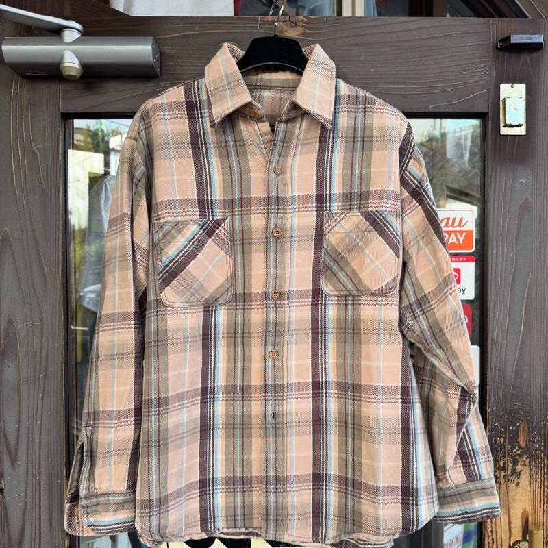 ヴィンテージ・古着・アメカジ専門店のヤード・ウェアハウスがお届けする、ヴィンテージウェア。アメリカ買付けヴィンテージ&オールドです。