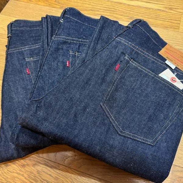 本格派アメカジ・デニムブランド、WAREHOUSE(ウェアハウス)の人気モデル800XXです。