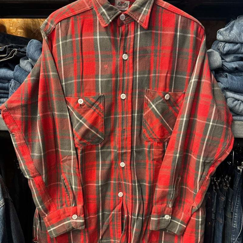 ヴィンテージ・古着・アメカジ専門店のヤード・ウェアハウスがお届けする、ヴィンテージウェア。アメリカ買付けヴィンテージ&オールドです。