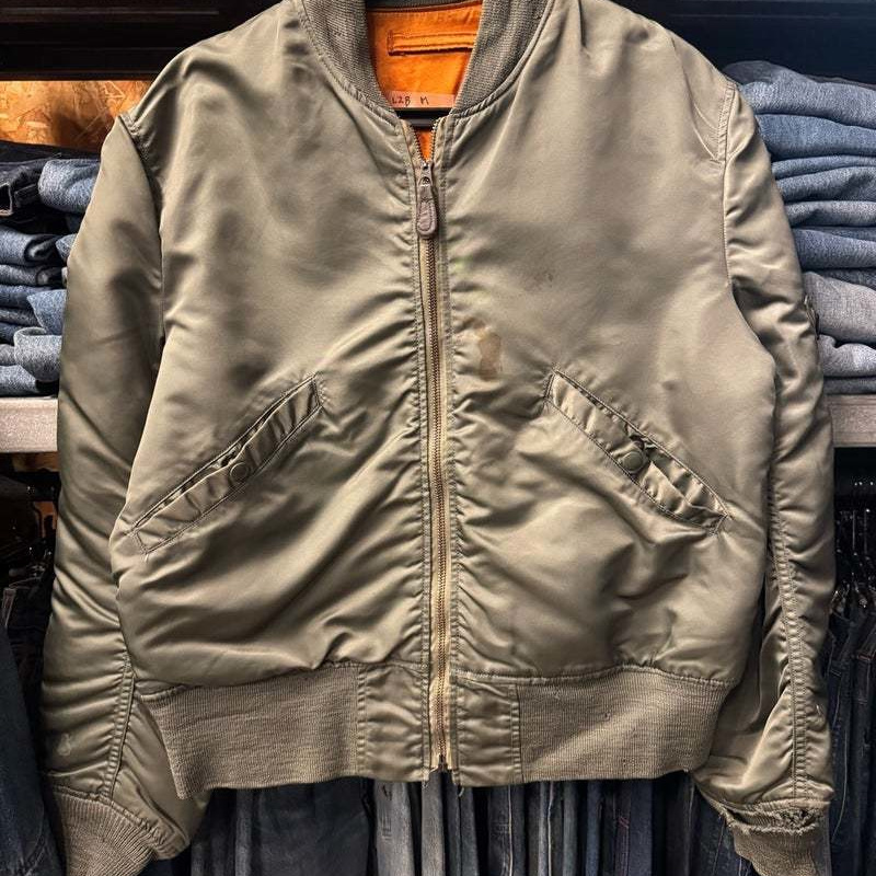 ヴィンテージ・古着・アメカジ専門店のヤード・ウェアハウスがお届けする、ヴィンテージウェア。アメリカ買付けヴィンテージ&オールドです。