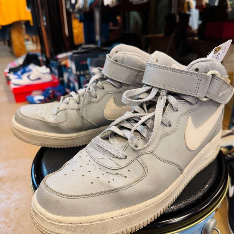 ヴィンテージ・古着・アメカジ専門店のヤード・ウェアハウスがお届けする、ヴィンテージウェア。アメリカ買付けヴィンテージ&オールドです。