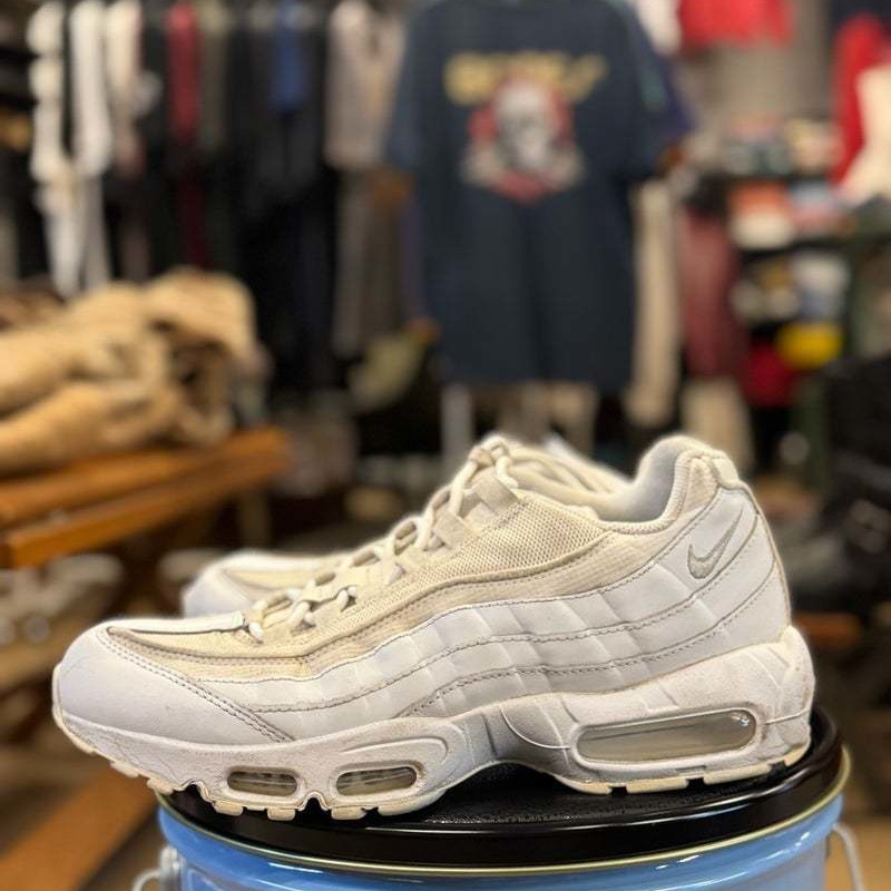 ヴィンテージ・古着・アメカジ専門店のヤード・ウェアハウスがお届けする、ヴィンテージウェア。アメリカ買付けヴィンテージ&オールドです。