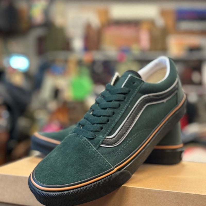 人気のスニーカーです。