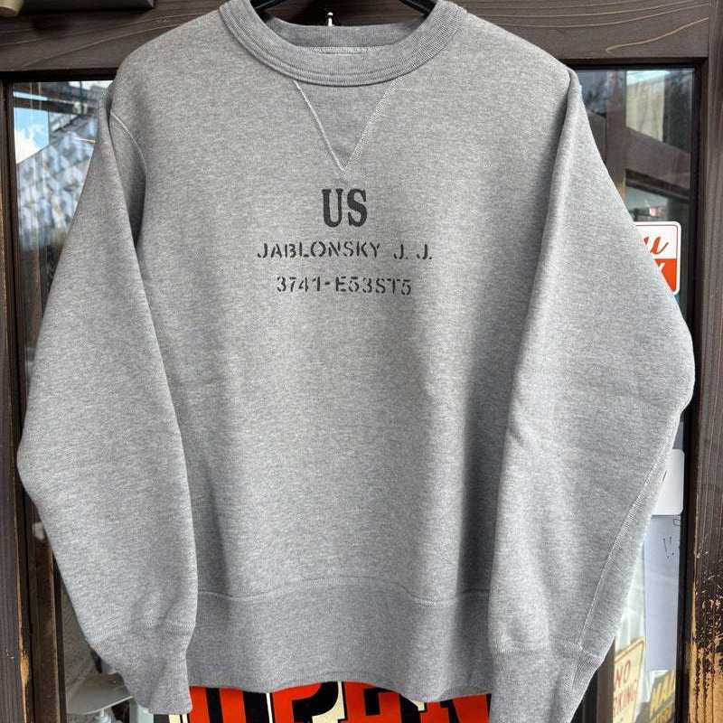 人気のモコモコジャケットです。