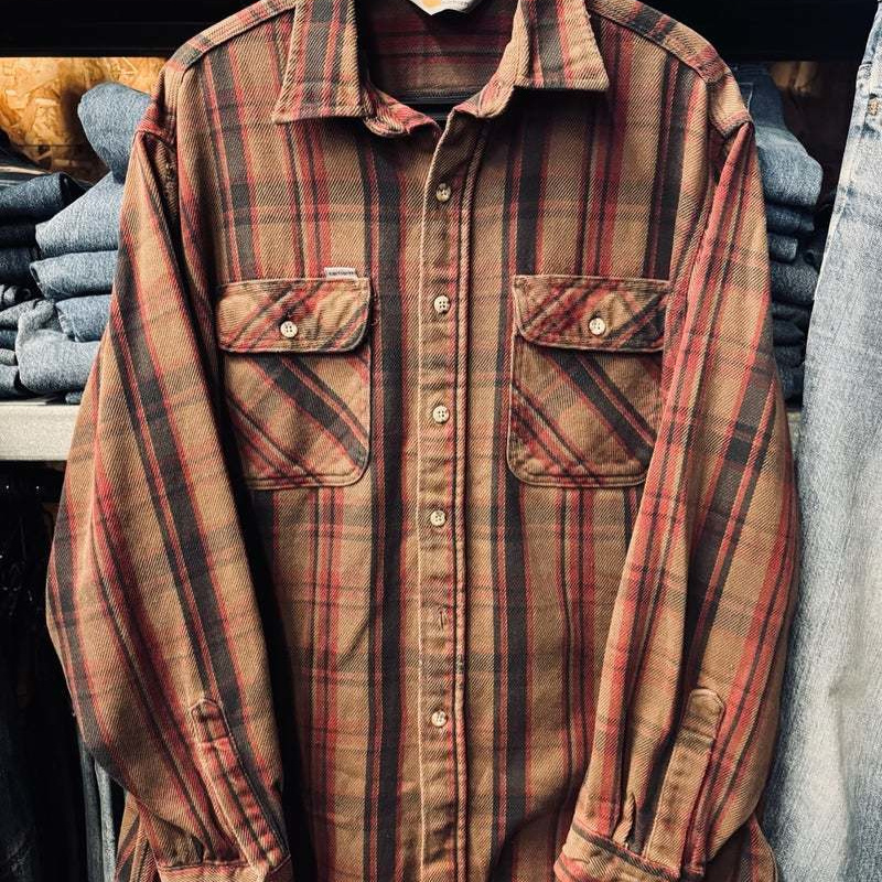 ヴィンテージ・古着・アメカジ専門店のヤード・ウェアハウスがお届けする、ヴィンテージウェア。アメリカ買付けヴィンテージ&オールドです。