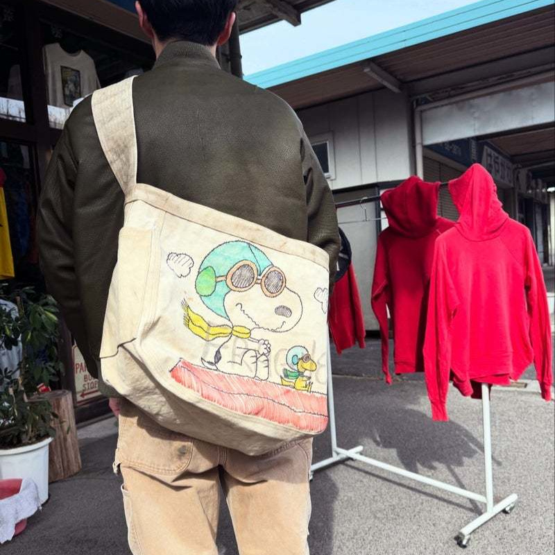 ヴィンテージ・古着・アメカジ専門店のヤード・ウェアハウスがお届けする、可愛いバッグです。