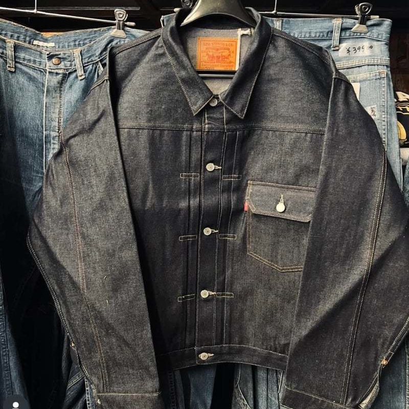 ジーンズの代名詞Levi'sのLVCシリーズファーストジャケットです。