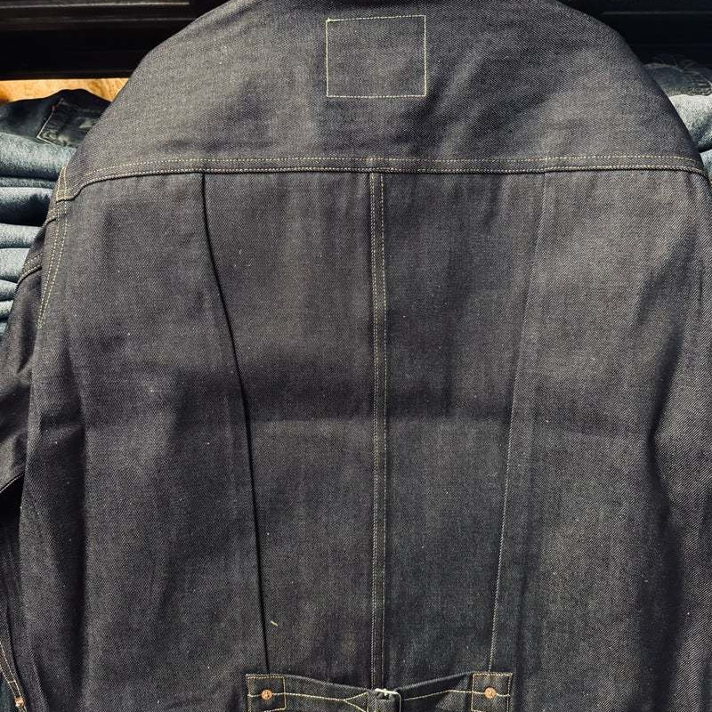 ジーンズの代名詞Levi'sのLVCシリーズファーストジャケットです。