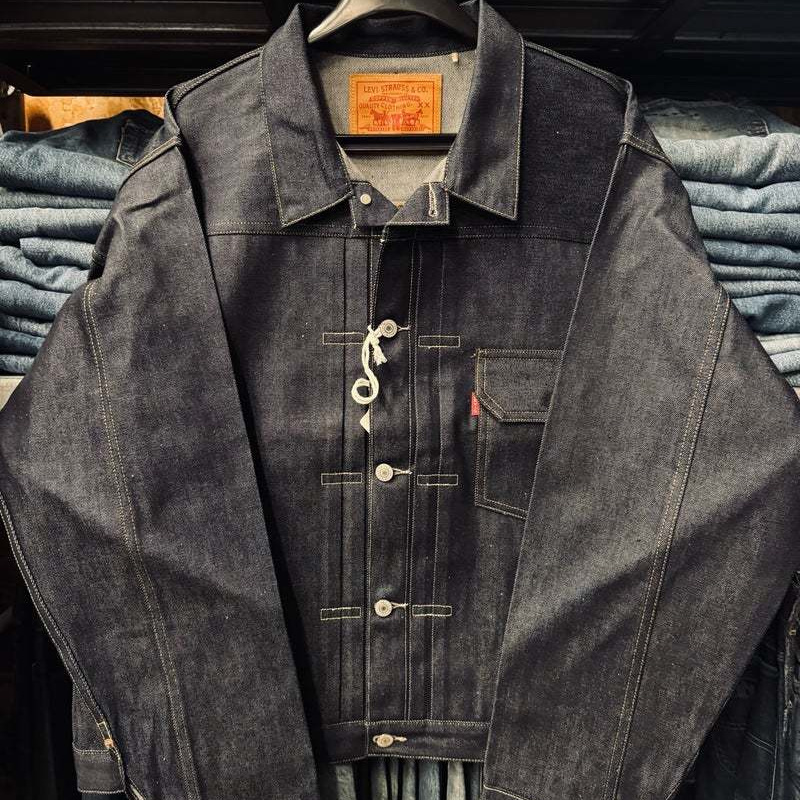 ジーンズの代名詞Levi'sのLVCシリーズファーストジャケットです。