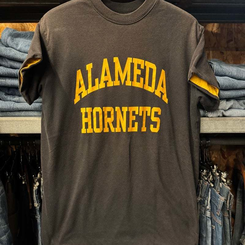 ヴィンテージ・古着・アメカジ専門店のヤード・ウェアハウスがお届けする、ヴィンテージウェア。アメリカ買付けヴィンテージ&オールドです。