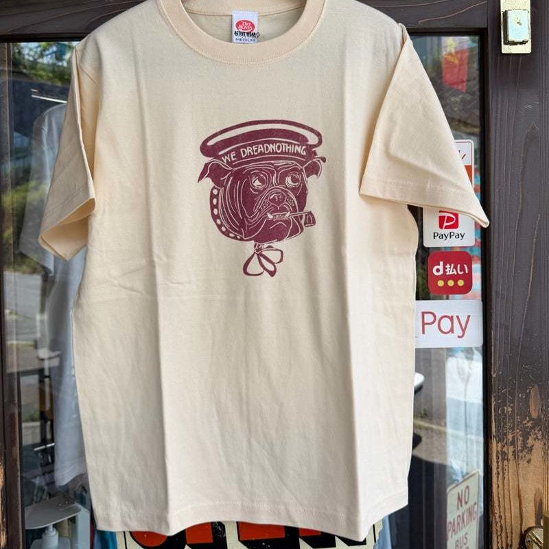 人気ブランド、DryBonesのヘンリーネックロンTです。