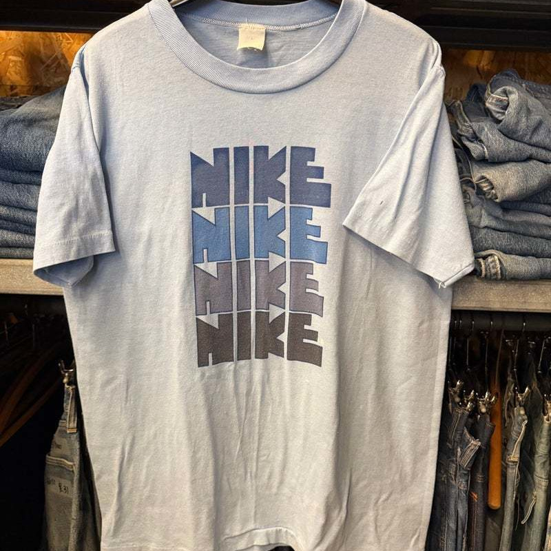 ヴィンテージ・古着・アメカジ専門店のヤード・ウェアハウスがお届けする、ヴィンテージウェア。アメリカ買付けヴィンテージ&オールドです。